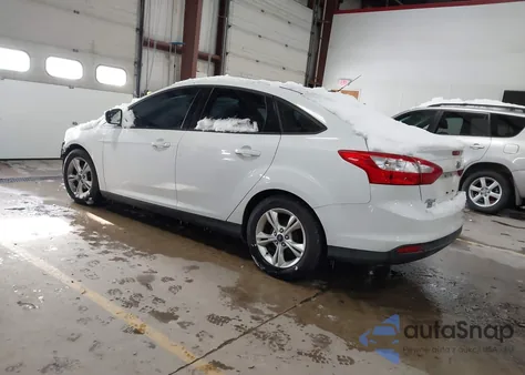 2014 Ford Focus Se z USA, uszkodzony, nr VIN 1FADP3F21EL251998